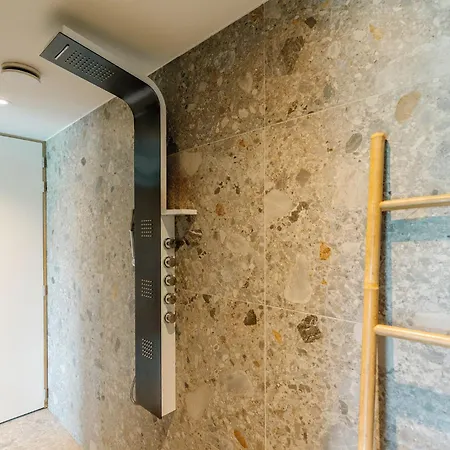 La Ferme D'auwez - Arbre De Vie - 4 Pers Avec Sauna Et Piscine Partages